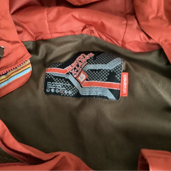 Burton X-LARGE men’s snowboarding jacket. EUC. Powder skirt, lined - Picture 4 of 5